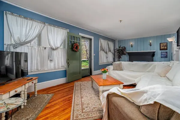 846 Massachusetts Ave, Lunenburg, MA 01462