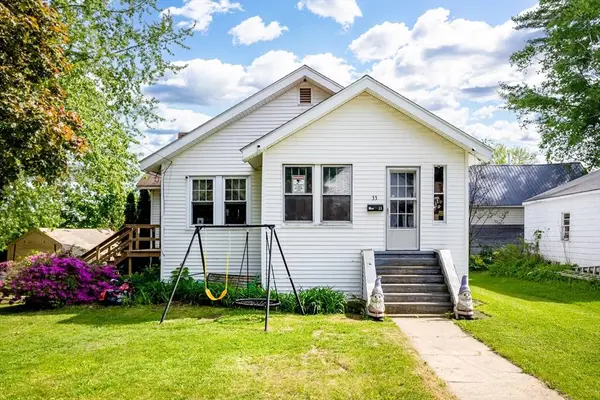 33 East St, Winchendon, MA 01475