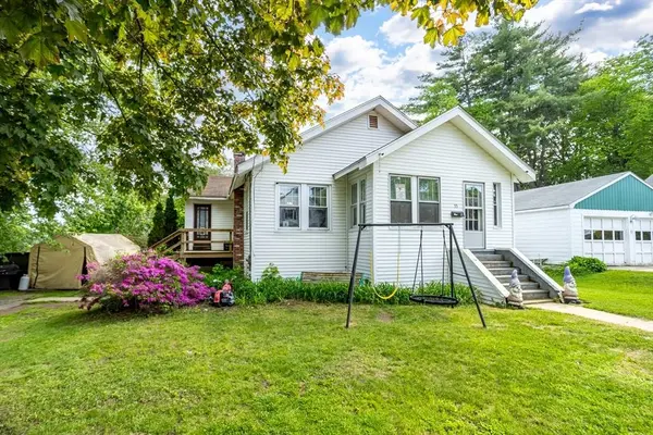 33 East St, Winchendon, MA 01475