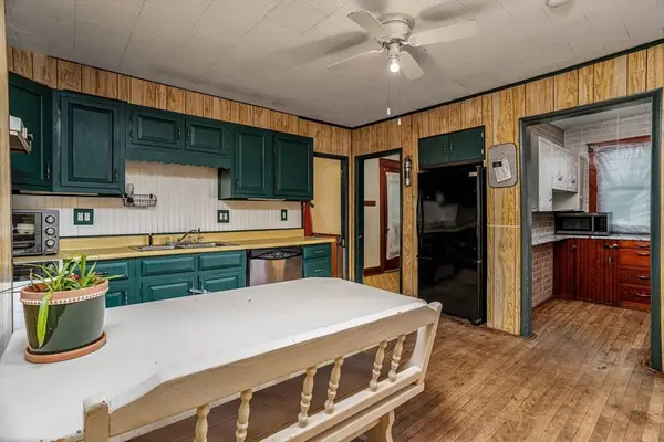 33 East St, Winchendon, MA 01475
