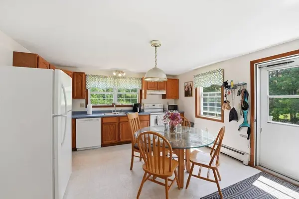 277 Walnut Hill Rd, Orange, MA 01364