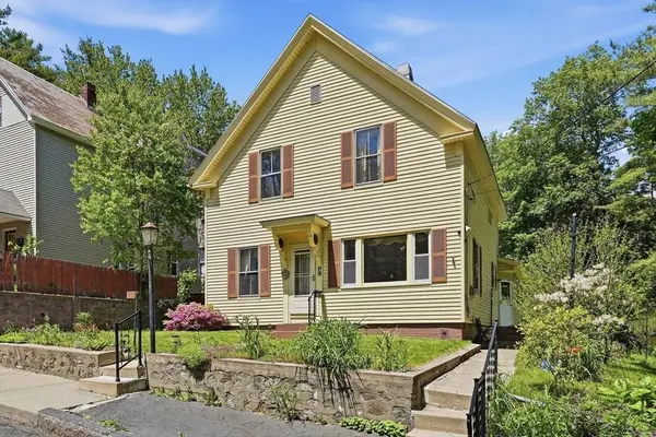 17 E Howe St, Orange, MA 01364