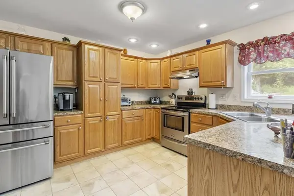 240 Farley Rd, Wendell, MA 01379