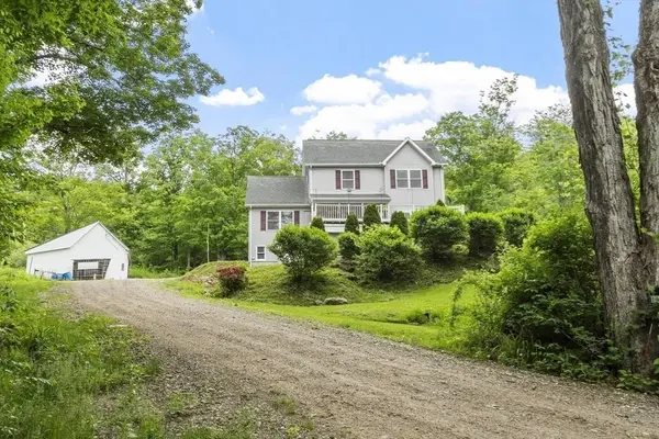 240 Farley Rd, Wendell, MA 01379