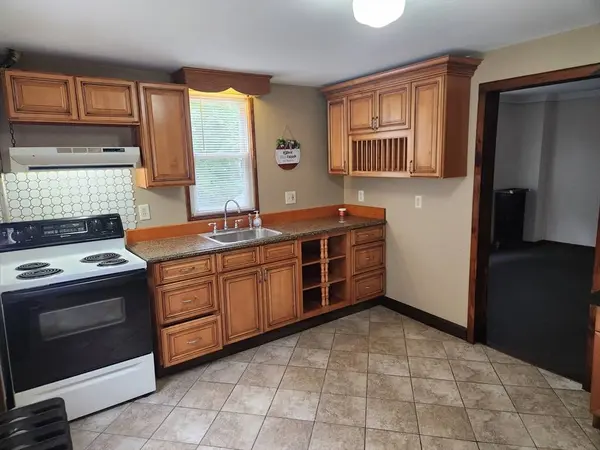 1783 Main St, Athol, MA 01331