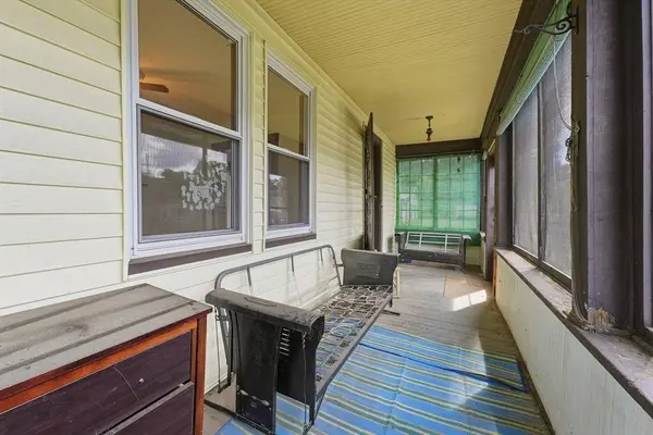 54 Franklin St, Athol, MA 01331