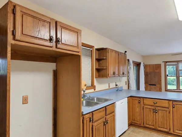 59 Prentiss St, Orange, MA 01364