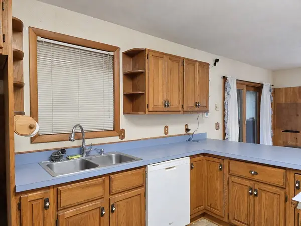 59 Prentiss St, Orange, MA 01364