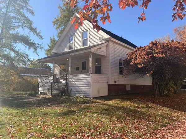 20 Adams St, Orange, MA 01364