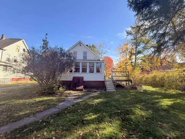 20 Adams St, Orange, MA 01364