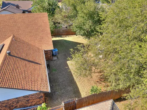 6721 Greenway DR, Oklahoma City, OK 73132