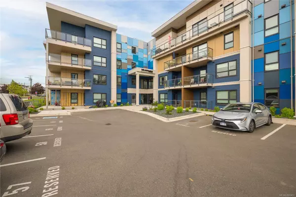 140 Jensen Ave W #212, Parksville, BC V9P 0H7