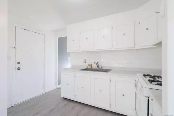 80 Fifth St #30, Nanaimo, BC V9R 1N1