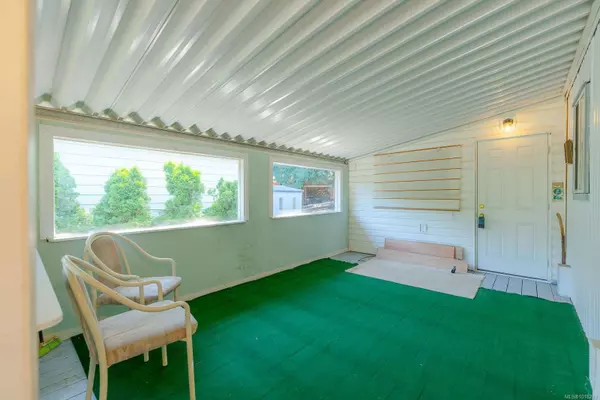 5150 Christie Rd #9, Ladysmith, BC V9G 1J2