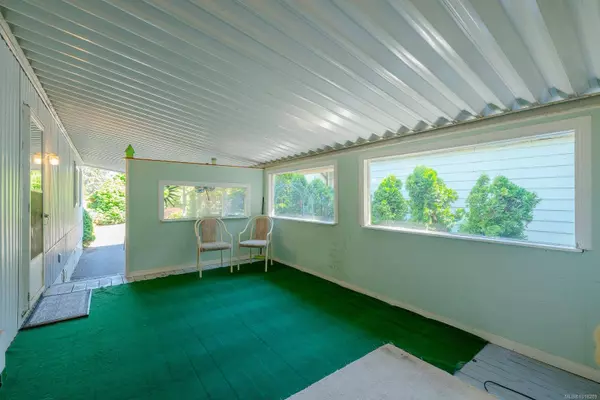 5150 Christie Rd #9, Ladysmith, BC V9G 1J2