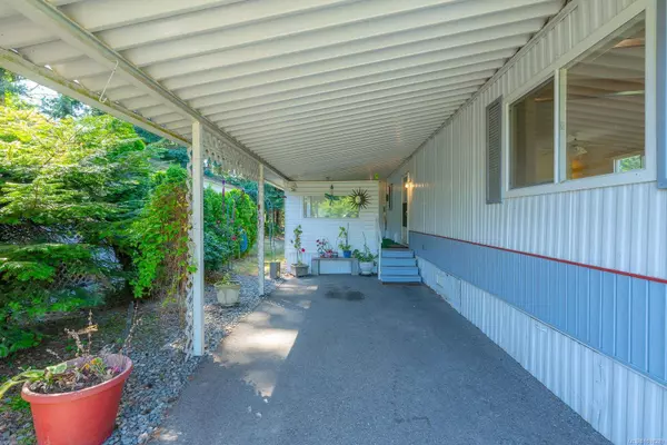 5150 Christie Rd #9, Ladysmith, BC V9G 1J2