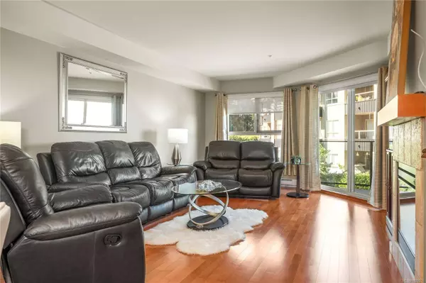 6728 Dickinson Rd #212, Nanaimo, BC V9T 1T3