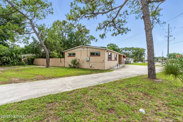 7120 MERRILL RD, Jacksonville, FL 32277