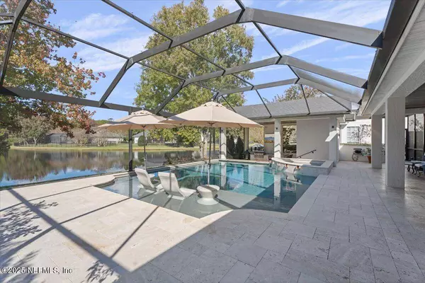 1012 EAGLE POINT DR, St. Augustine, FL 32092