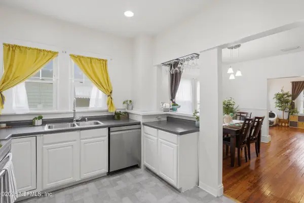 3675 OAK ST, Jacksonville, FL 32205