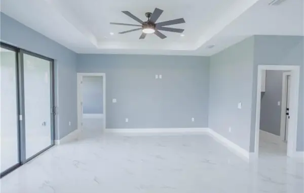 816 Frederick Reid St E, Lehigh Acres, FL 33974-9767