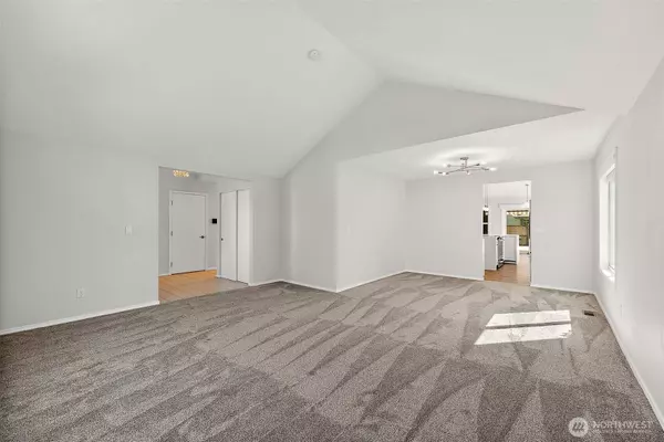 8011 89th AVE SW, Lakewood, WA 98498