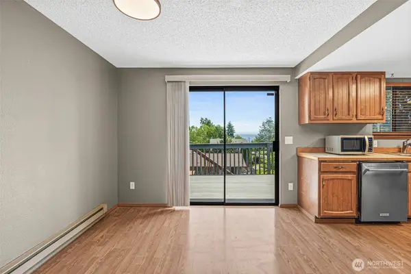 7391 E Grandview ST, Port Orchard, WA 98366