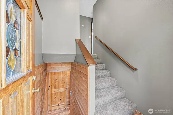 7391 E Grandview ST, Port Orchard, WA 98366