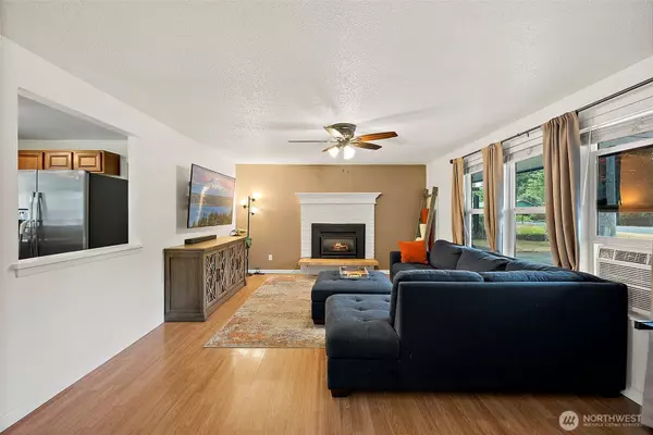 7734 Greenridge ST SW, Olympia, WA 98512