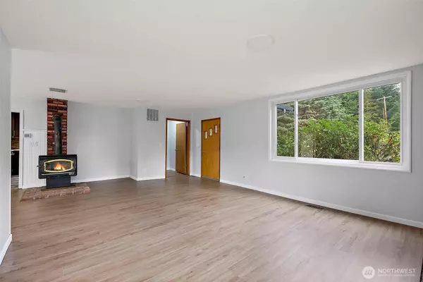 428 Coal Creek RD, Chehalis, WA 98532