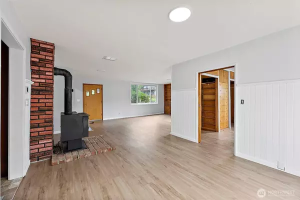 428 Coal Creek RD, Chehalis, WA 98532