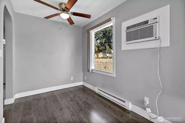 1221 111th ST S, Tacoma, WA 98444