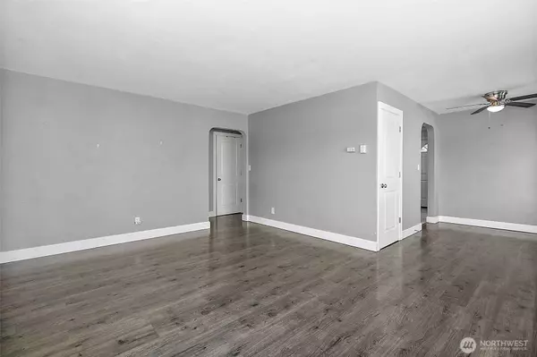 1221 111th ST S, Tacoma, WA 98444