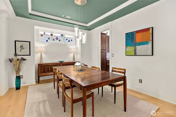 4917 NE 8th ST, Renton, WA 98059