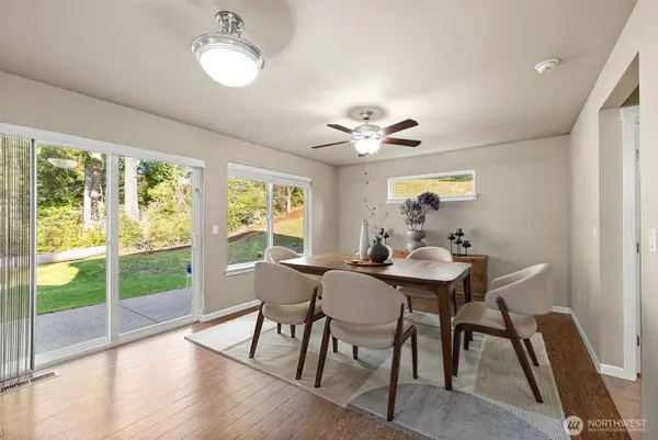 7103 E Chester RD, Port Orchard, WA 98366