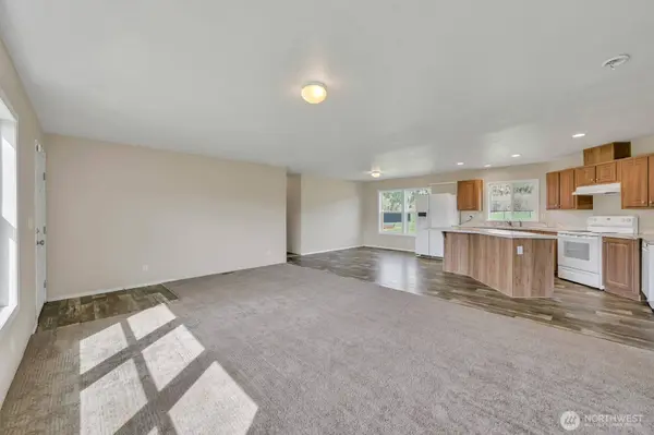 228 Mossyrock RD W, Mossyrock, WA 98564