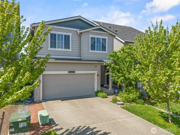 18418 107th AVE E, Puyallup, WA 98374