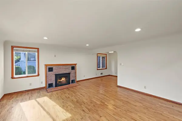 317 Williams AVE N, Renton, WA 98057