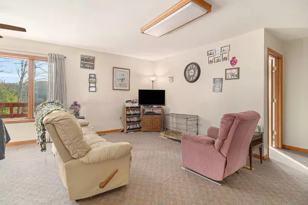 17764 Round Lake Road, Wellston, MI 49689