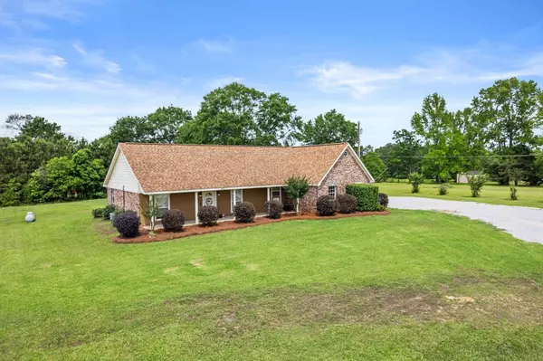 409 Coal Town Rd., Purvis, MS 39475