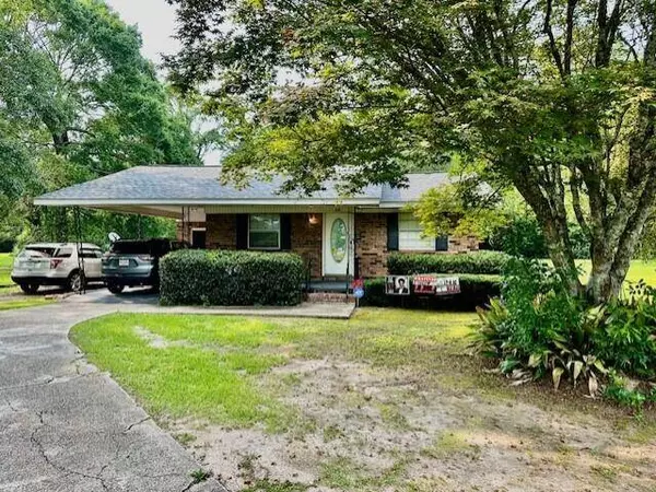 402 N Main St., Petal, MS 39465