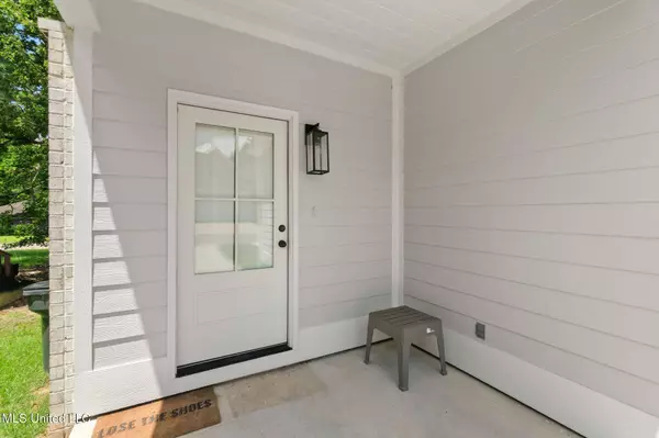 46 Bridgefield Court, Hattiesburg, MS 39402