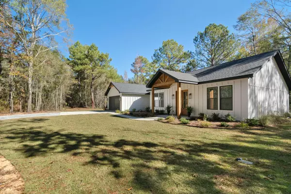 2448 US-11, Moselle, MS 39459