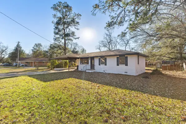 915 N Park Ave., Columbia, MS 39429