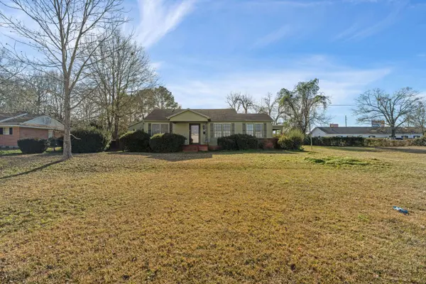902 Court St., Waynesboro, MS 39367