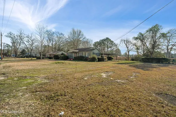 902 Court Street, Waynesboro, MS 39367