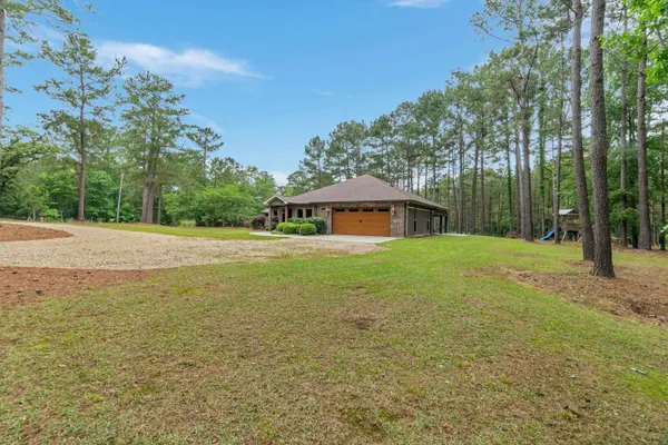 16 Victory Ranch Rd., Petal, MS 39465