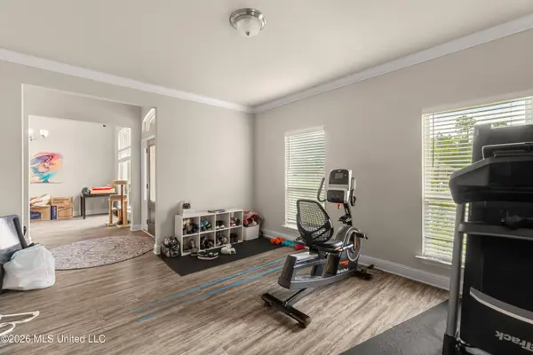 7004 Glen Eagle Drive, Biloxi, MS 39532