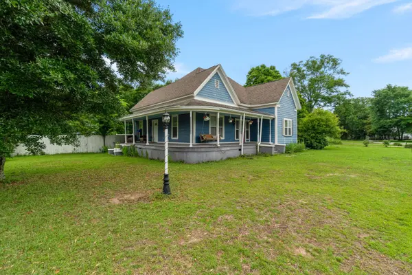 21 Moselle Oak Grove Rd., Moselle, MS 39459