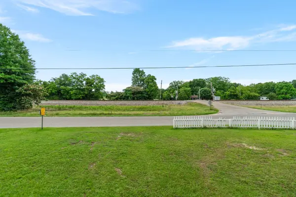 21 Moselle Oak Grove Rd., Moselle, MS 39459
